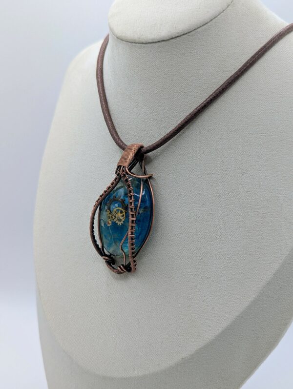 PXL_20251209_173755201~2 Ellipsium Ecume